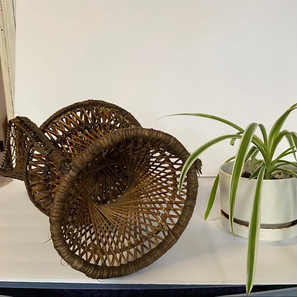 Vtg Peacock Chair Mini Plant Stand Boho Home Decor